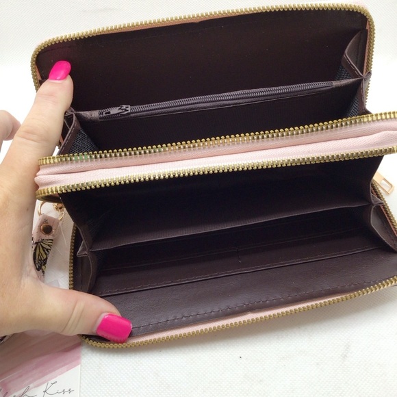 Blush Kiss Glitter Paris Eiffel Tower Butterfly Print Wristlet Wallet - Picture 9 of 10